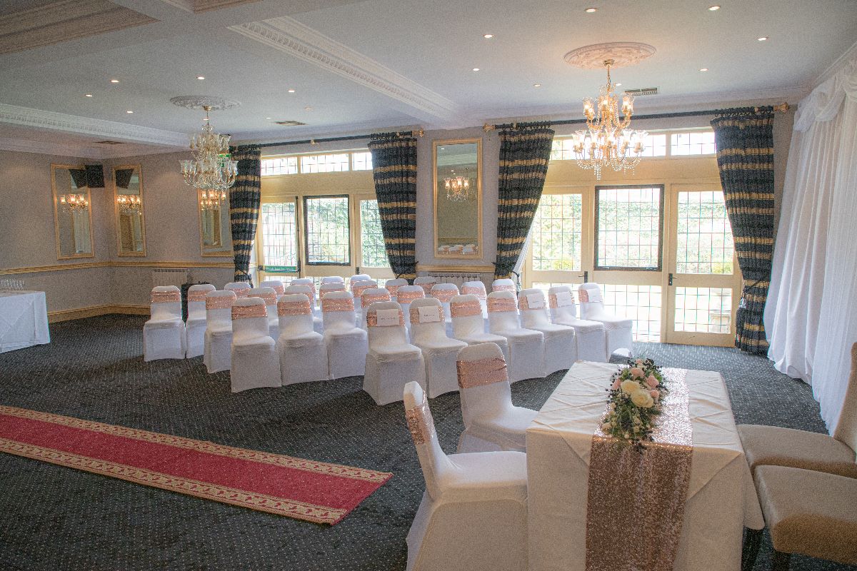 Gallery Item 2 for Cricklade House Hotel
