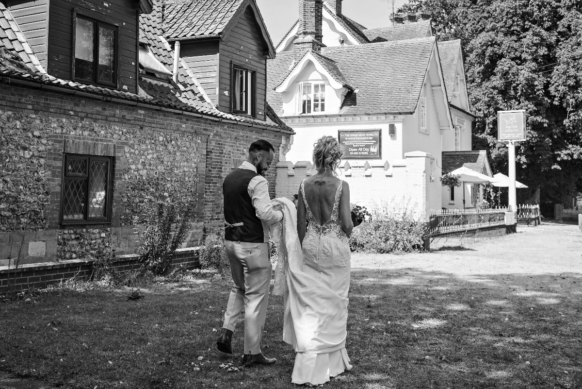 Gallery Item 4 for Kings of Norfolk Country Weddings