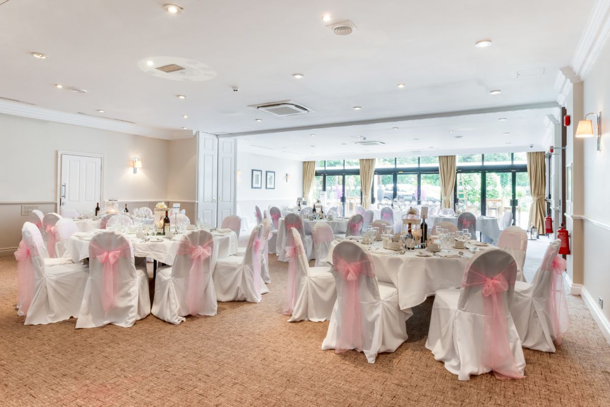 Gallery Item 4 for Pinewood Hotel