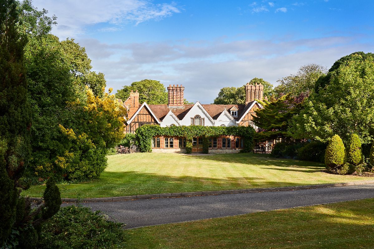 Gallery Item 6 for Macdonald Alveston Manor