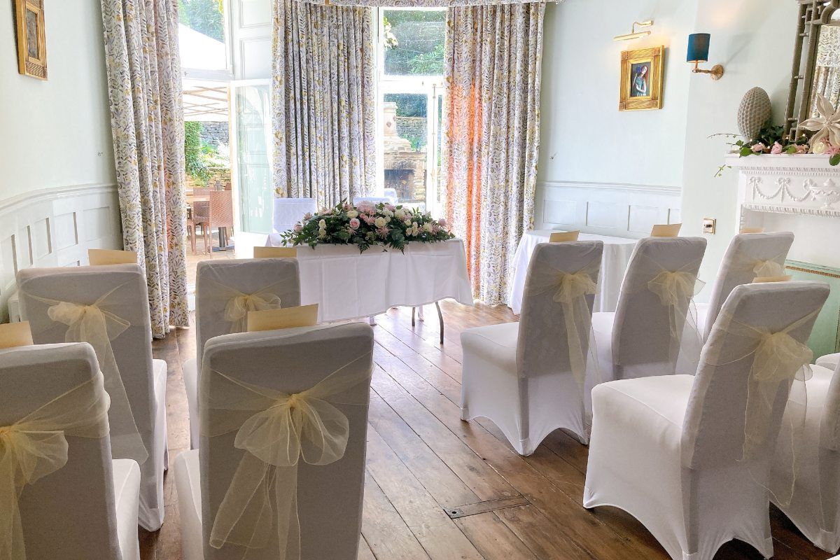 Gallery Item 6 for Burleigh Court Cotswolds